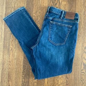 Abercrombie & Fitch Dark Wash Athletic Skinny Jeans
